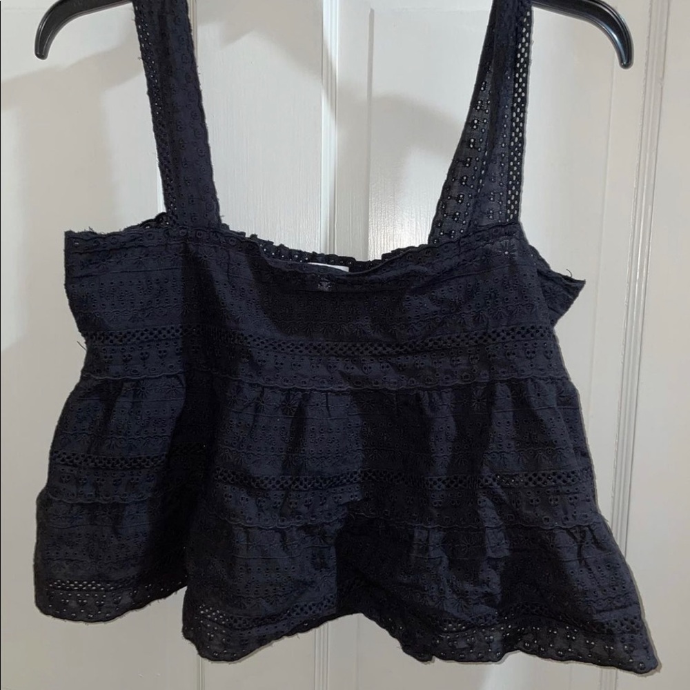 Black cropped summer tank!